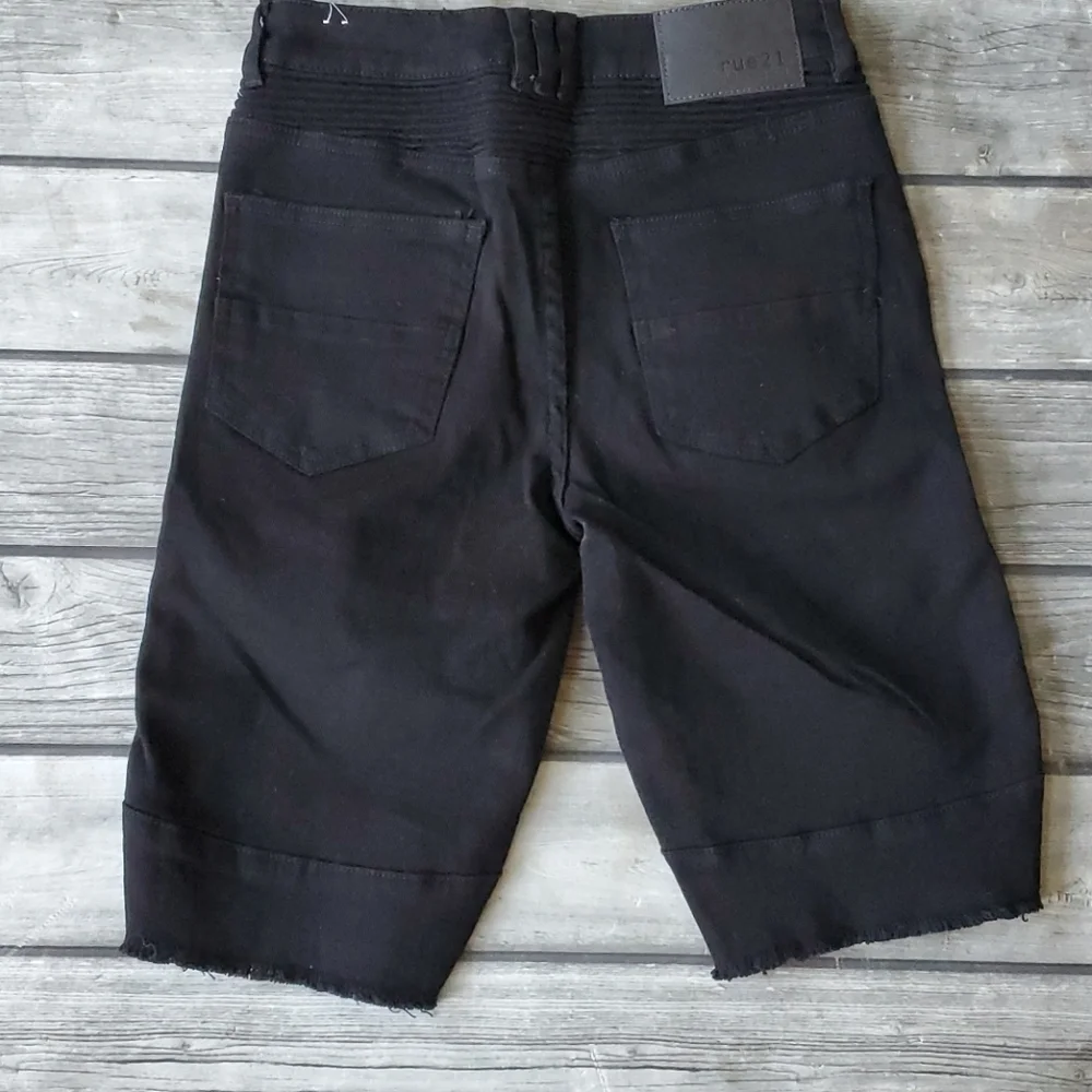 Rue 21 Black Distressed Bermuda Jean Shorts Sz 26 - Picture 6 of 6